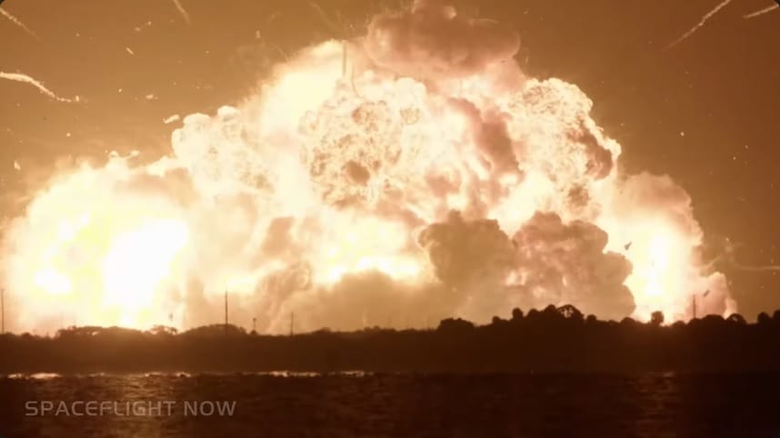 Cohete de Blue Origin explota durante prueba de lanzamiento