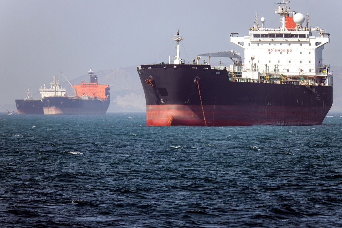 El cierre del Estrecho de Ormuz amenaza con una recesión global de escala similar a la de 2008, según advierte Rapidan.