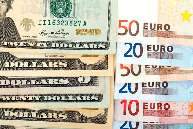 El euro cae mientras las tensiones en Medio Oriente mantienen el petróleo elevado