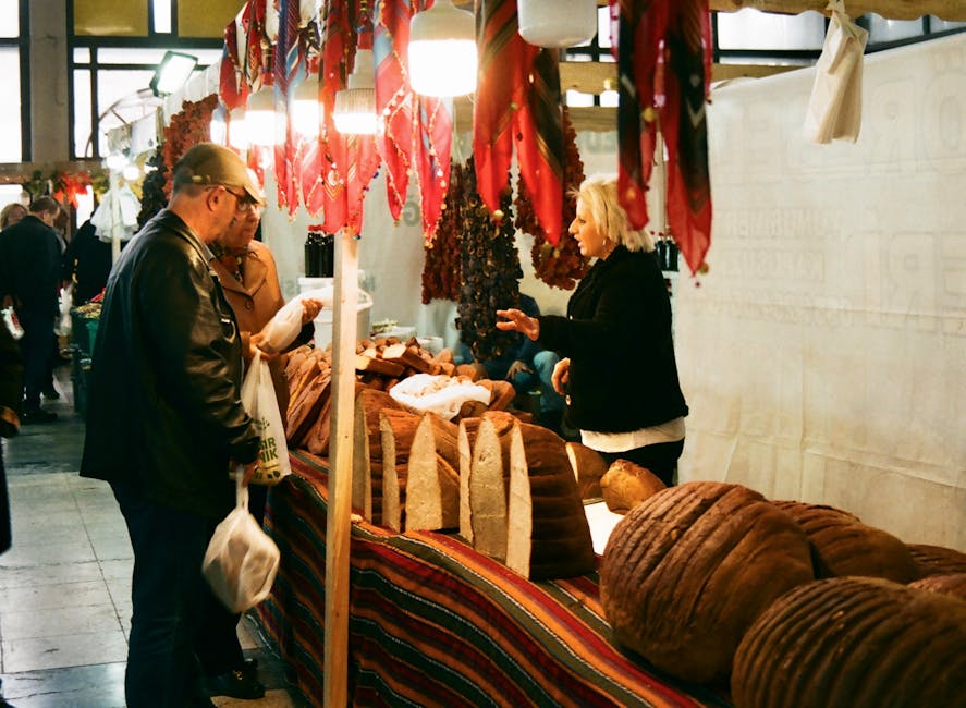 Mujer Vendiendo Pan En Un Mercado 