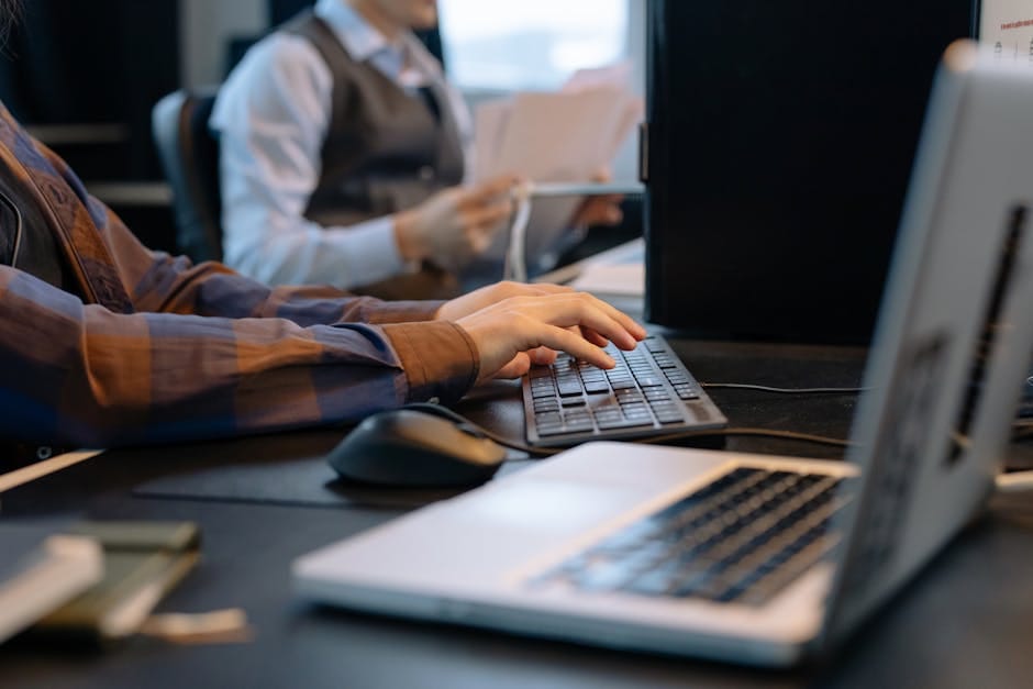Fotos de stock gratuitas de codificando, colaboración, compañero de trabajo