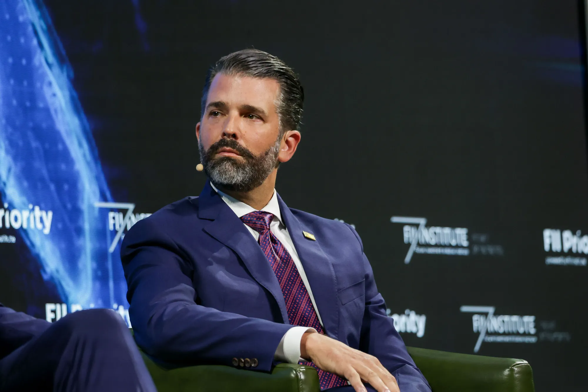 Trump Jr. recibió US$300,000 en acciones de Kalshi sin invertir dinero y la firma ya supera los US$22,000 millones