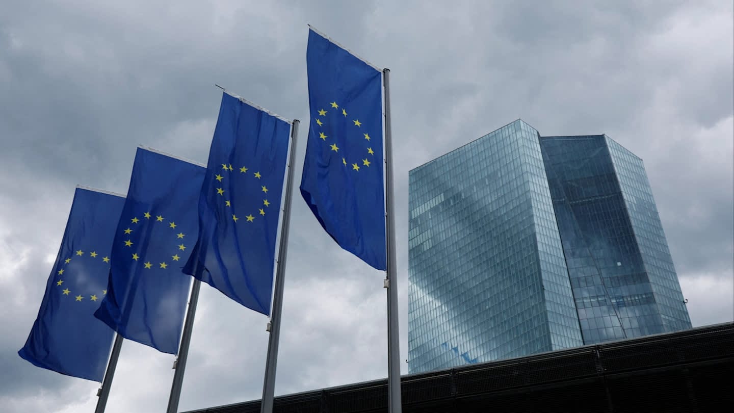 Los rendimientos de los bonos de la eurozona caen mientras el petróleo retrocede por las conversaciones entre EE. UU. e Irán