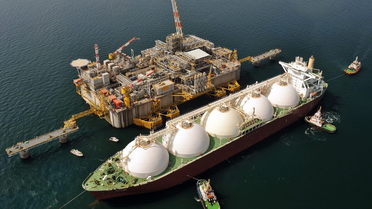 Shell advierte que el suministro de GNL podría contraerse en 2026 en medio de la crisis de Ormuz