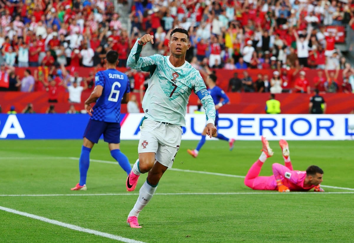 Portugal remonta y vence 2-1 a Croacia con polémico final con gol anulado