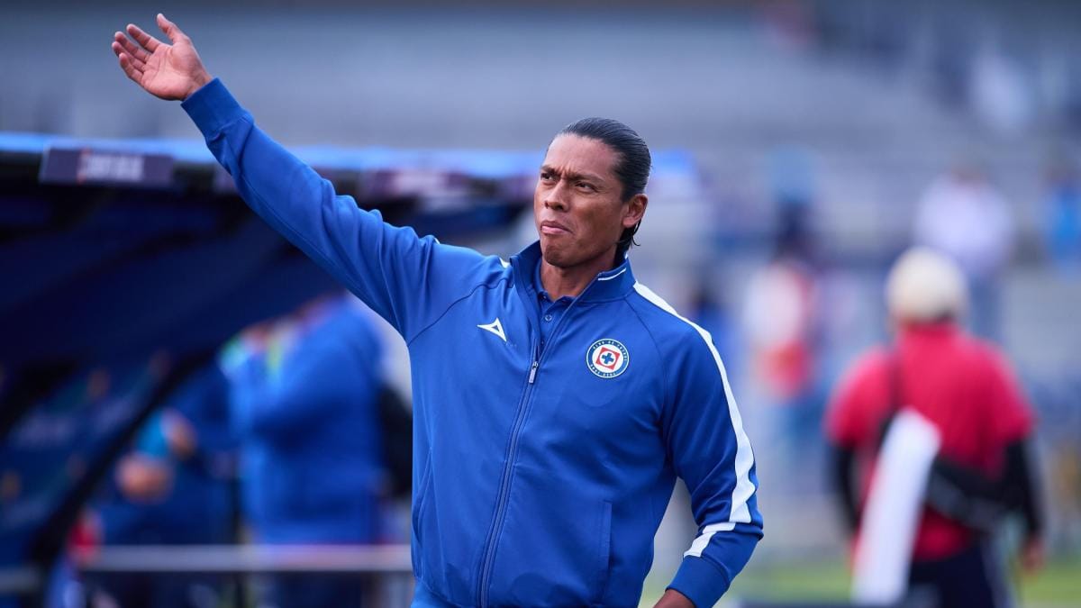 Joel Huiqui es oficialmente DT de Cruz Azul y competirá por 4 Títulos