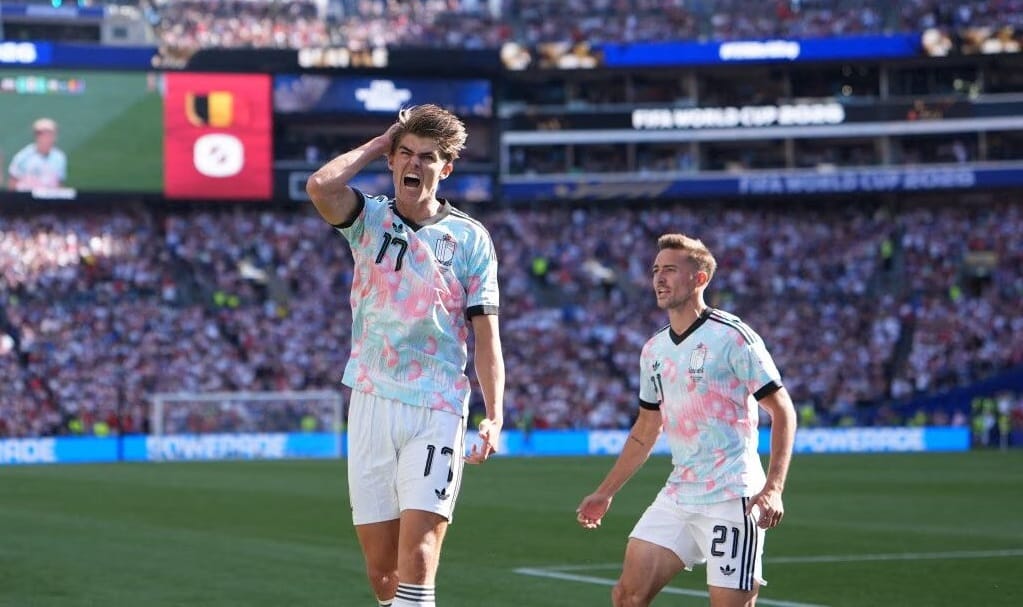 Bélgica golea 4-1 a Estados Unidos y elimina al último anfitrión