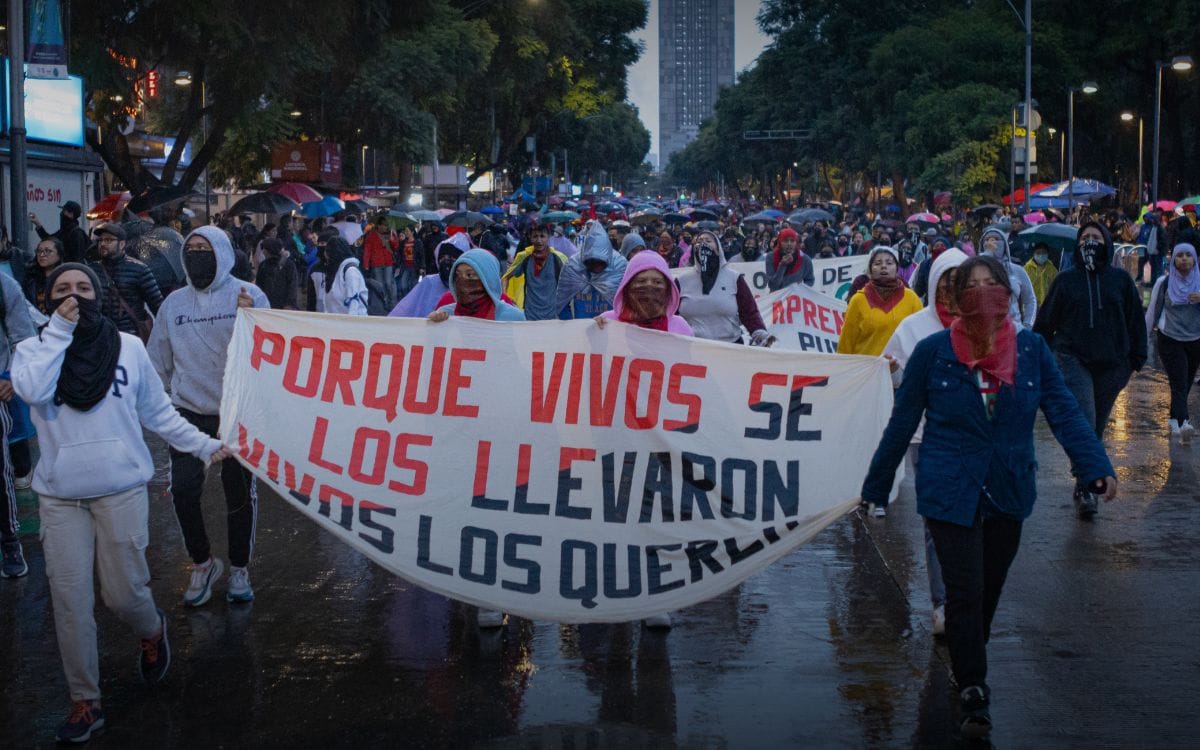 Sheinbaum se deslinda de la recomendación de la CNDH que exonera al Ejército en Ayotzinapa