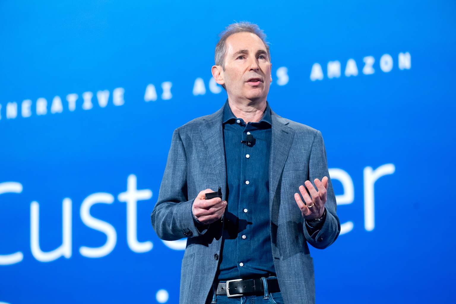 Amazon lanza una venta de bonos de 25,000 millones de dólares para financiar el desarrollo de inteligencia artificial