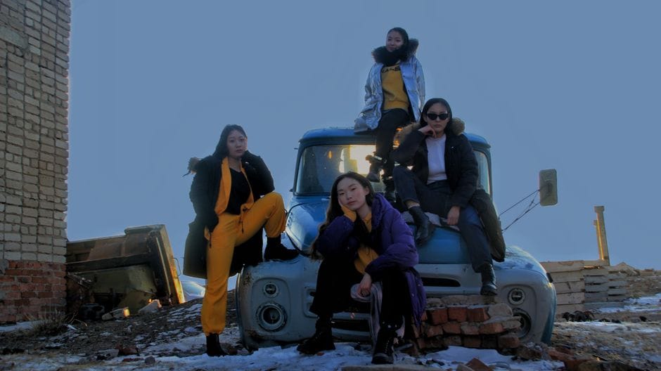 Fotos de stock gratuitas de actitud, adultos jovenes, al aire libre