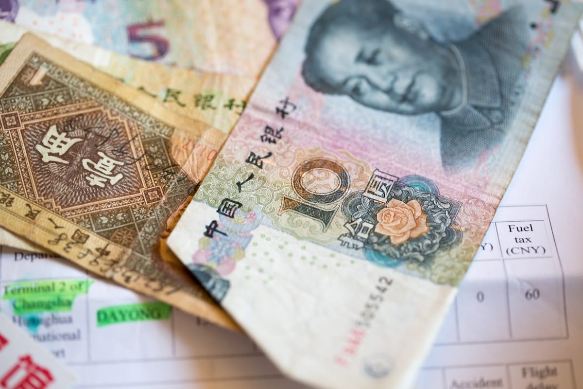 China pone fin a una racha de tres años de deflación mientras el crecimiento del PIB no alcanza las previsiones