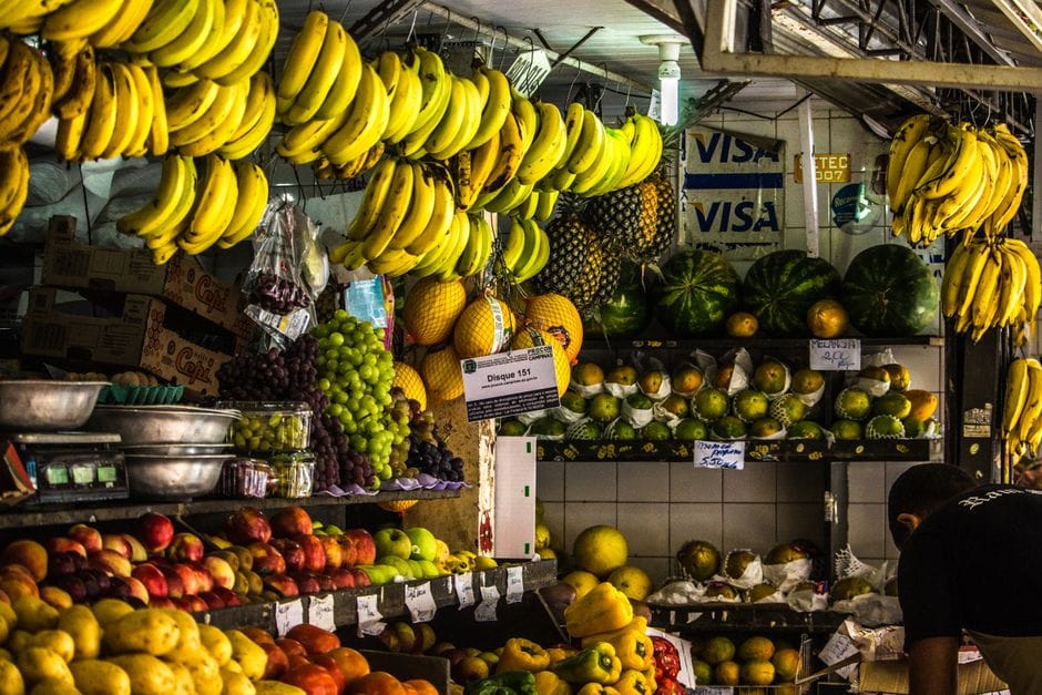Exhibición De Frutas Surtidas