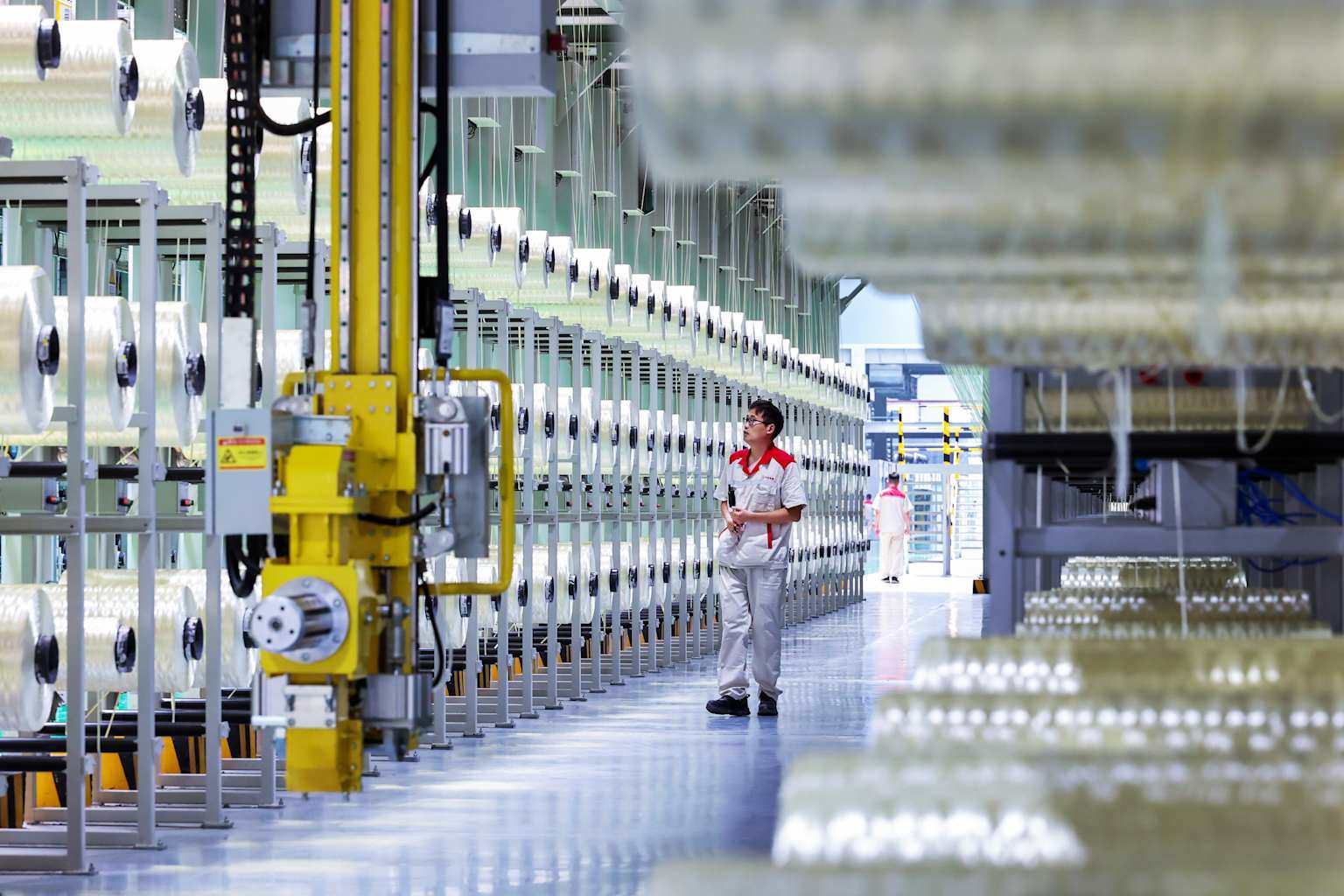 Datos del PMI de junio muestran que la demanda de IA impulsa las fábricas asiáticas en medio de una brecha global