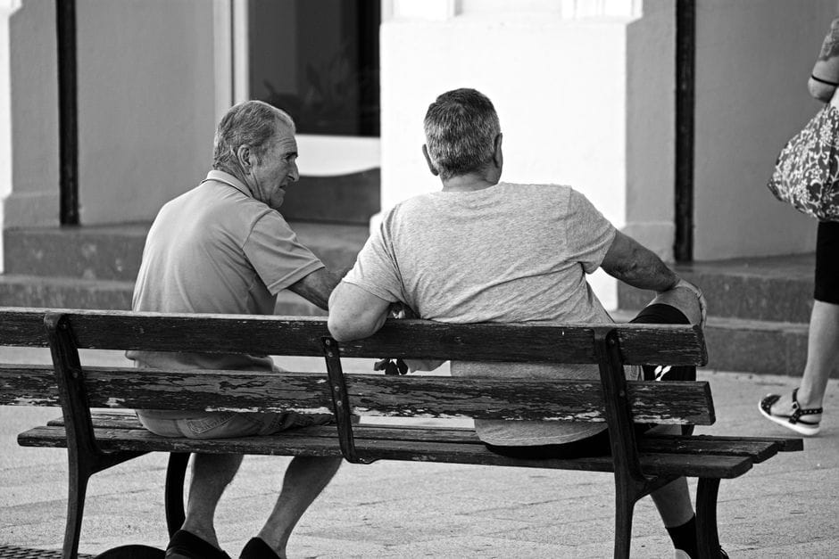 Fotos de stock gratuitas de adultos mayores, al aire libre, amigos mayores