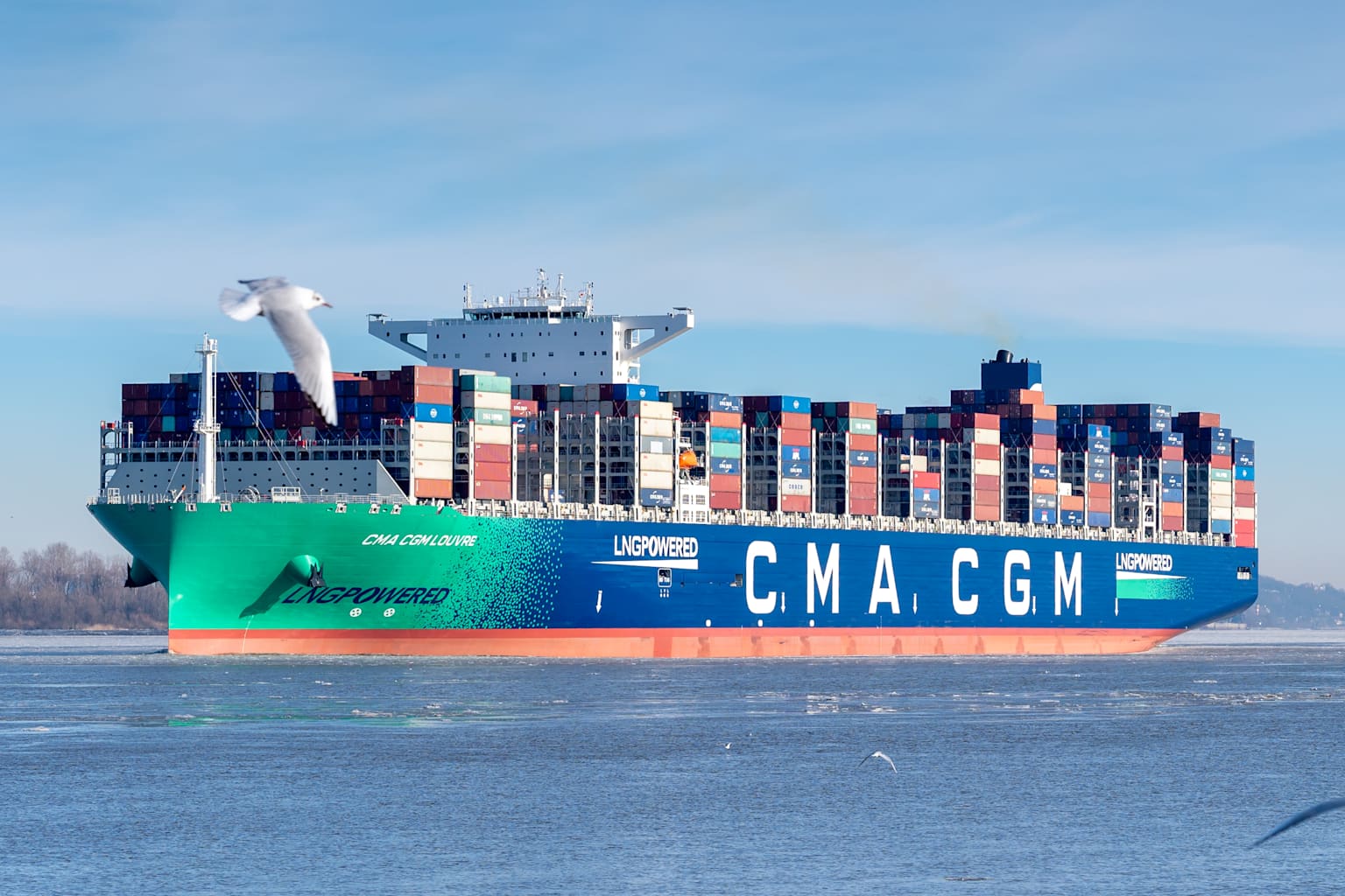 CMA CGM se acerca a un acuerdo de 1,400 millones de dólares por la unidad logística de FedEx