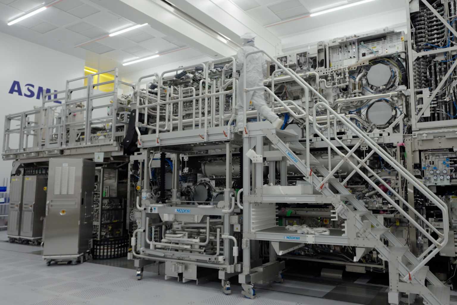 ASML supera los pronósticos financieros mientras la caída de la inflación en EE. UU. impulsa a los mercados mundiales