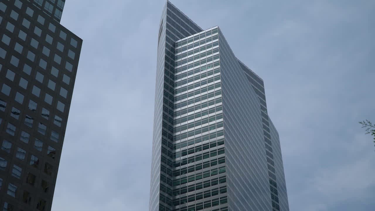 Goldman Sachs descarta su previsión de un dólar débil debido al auge de la inteligencia artificial