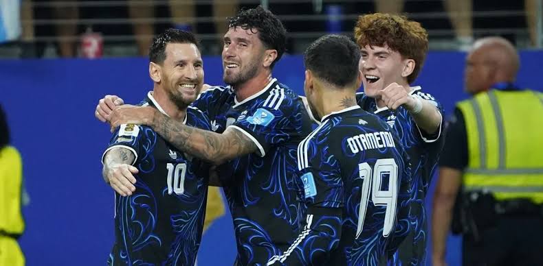 Argentina vestirá de uniforme alternativo vs. Inglaterra: Confirmada la camiseta azul