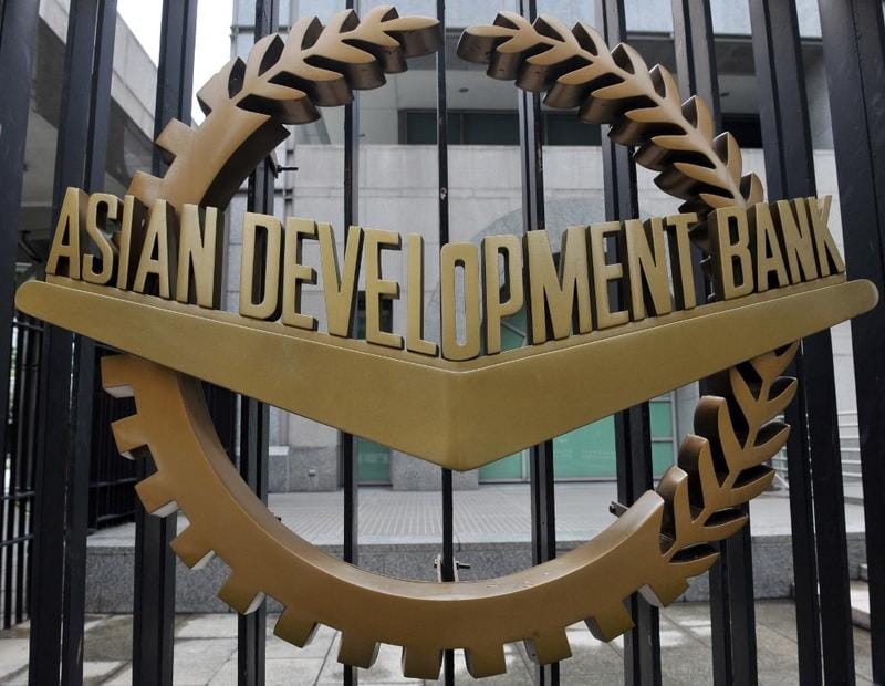 El BAsD recorta la previsión de crecimiento de Asia en desarrollo por el impacto de los costes de la energía