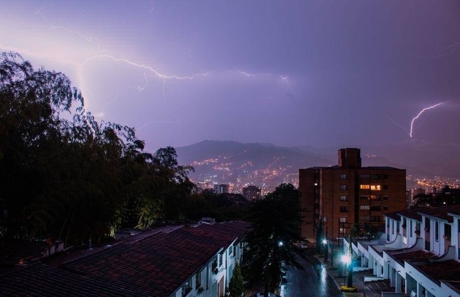 Fotos de stock gratuitas de 'iluminación nocturna', al aire libre, arboles