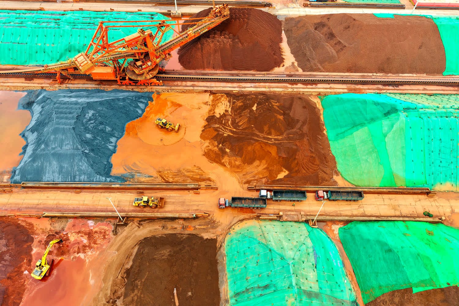 Empresas chinas aprovechan el veto a las tierras raras para presionar a sus rivales extranjeros.