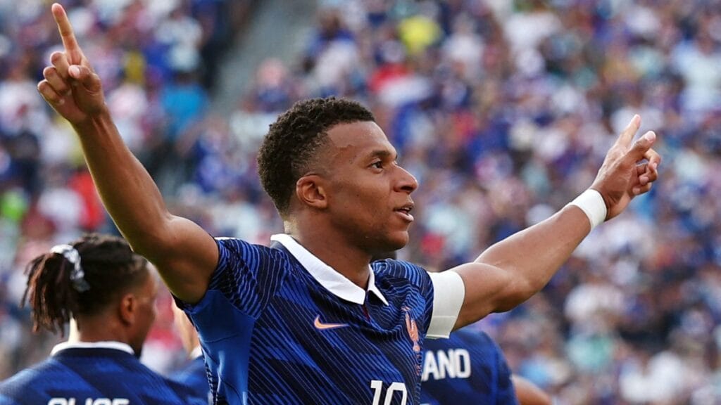 Francia vence 1-0 a un Paraguay que no quiso jugar en 8vos de Final
