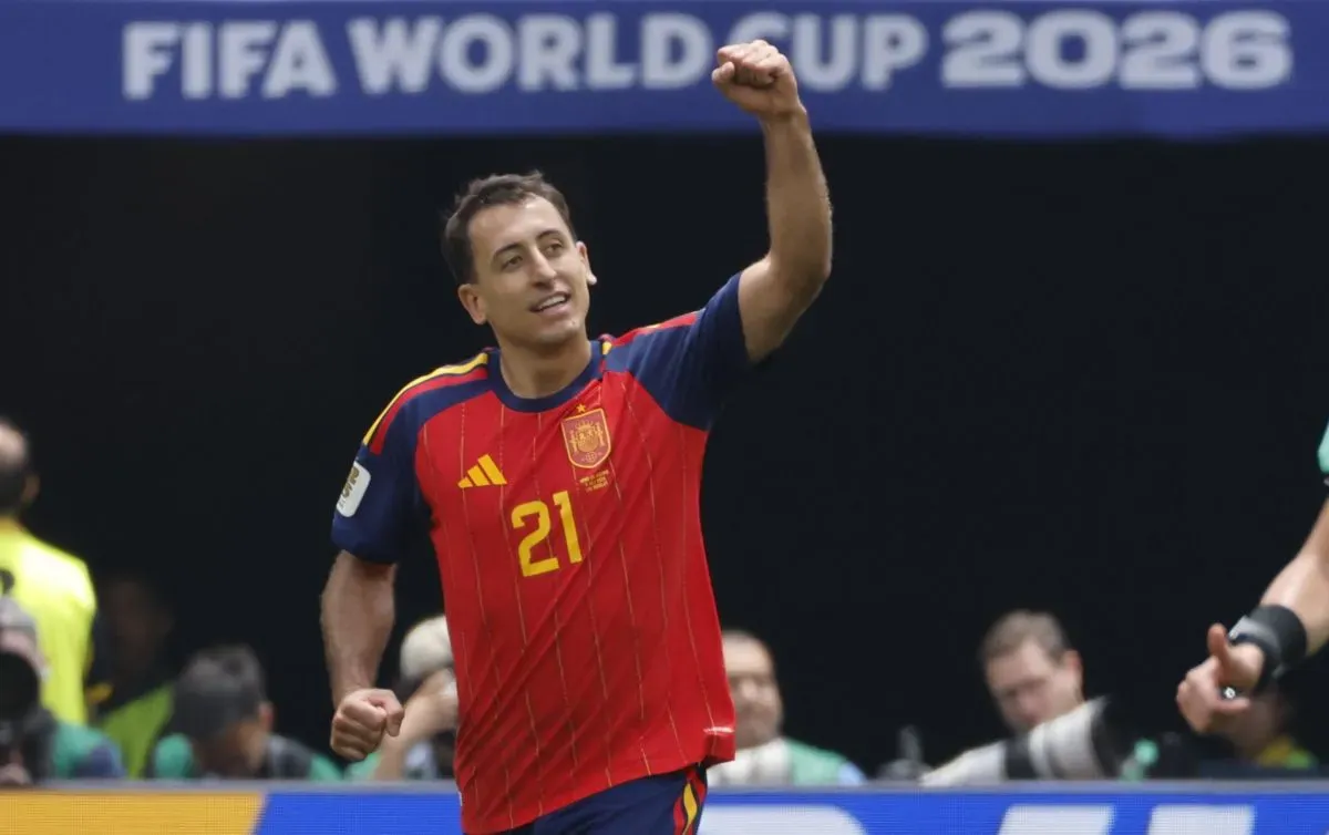 España golea 3-0 a Austria y espera rival en 8vos de Final
