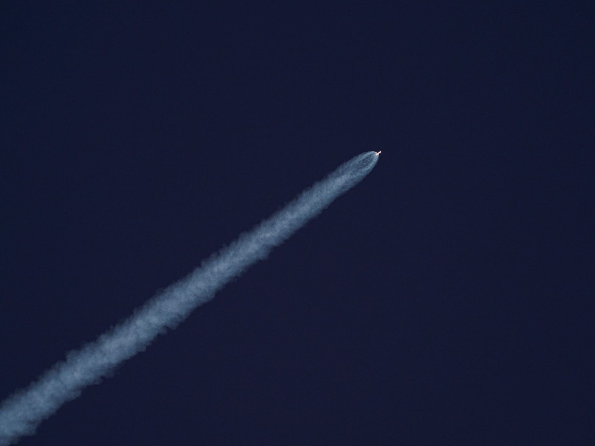 Blue Origin, de Bezos, busca $10,000 millones a una valuación de $130,000 millones