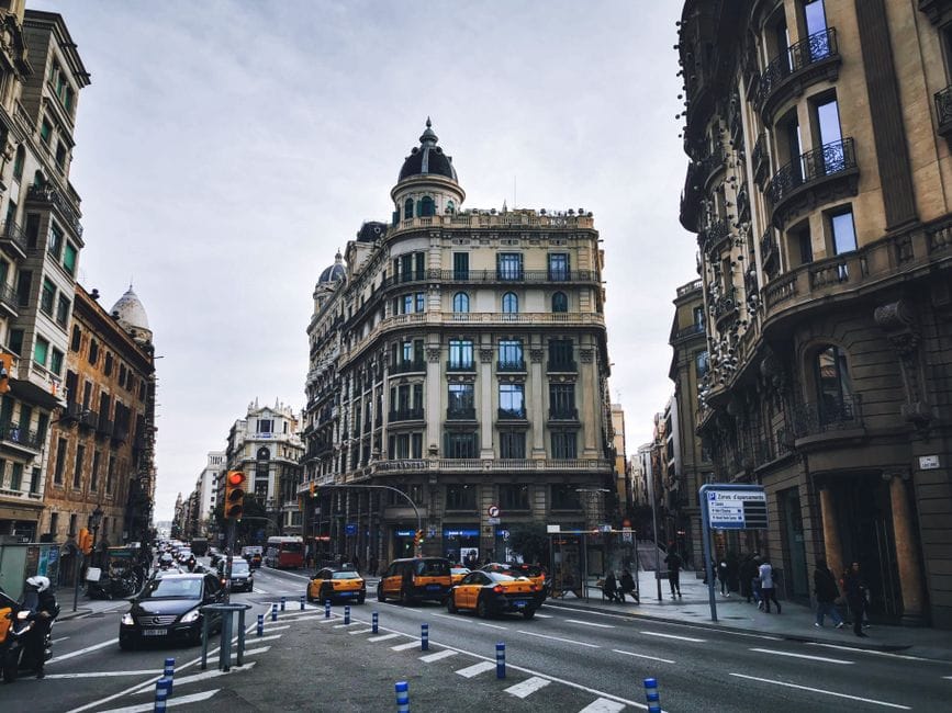 Fotos de stock gratuitas de arquitectura, arquitectura tradicional, avenida
