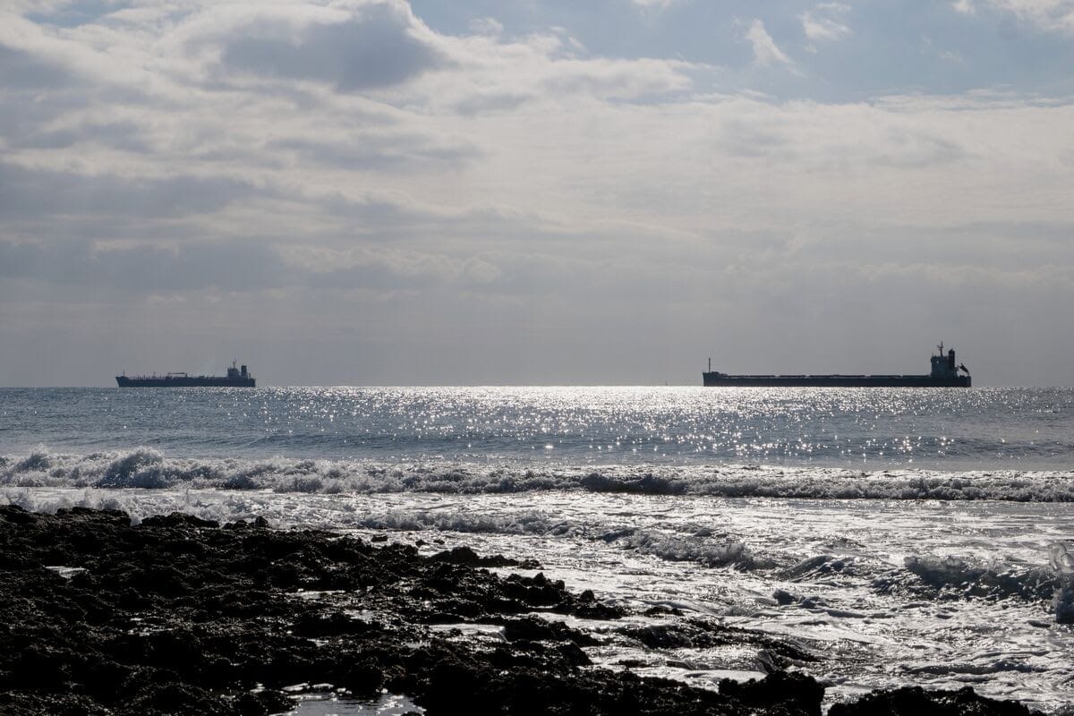 Exportaciones de crudo de Rusia alcanzan máximo tras la invasión mientras los ingresos caen