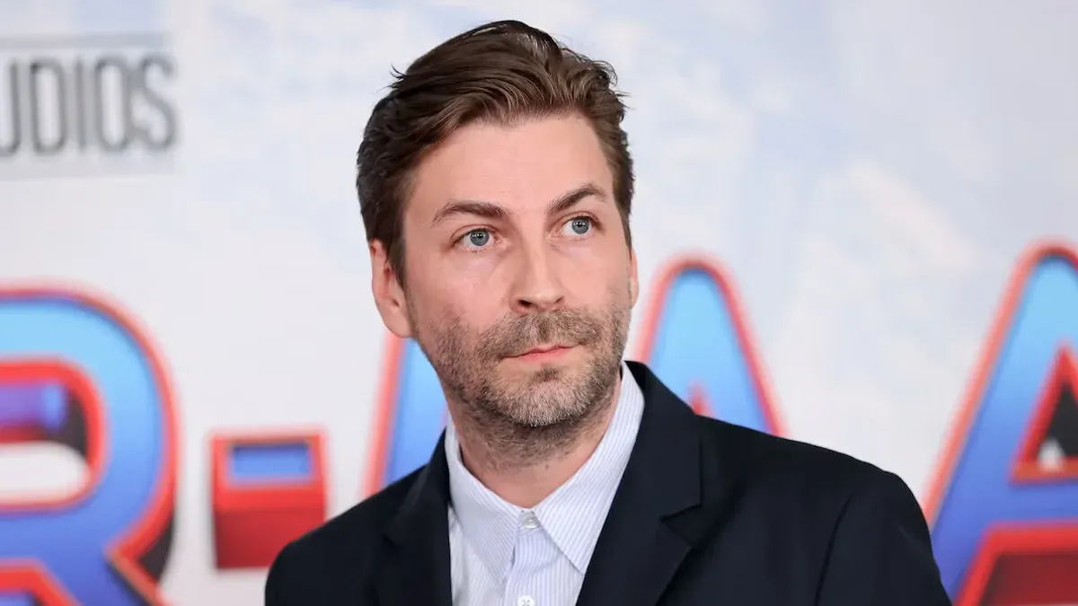Jon Watts dirigirá la primera cinta de la trilogía de Star Wars; Episodio X sin confirmar