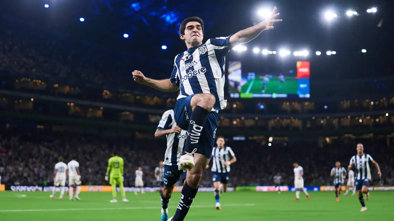 Monterrey vence 1-0 al Cruz Azul en el Gigante de Acero