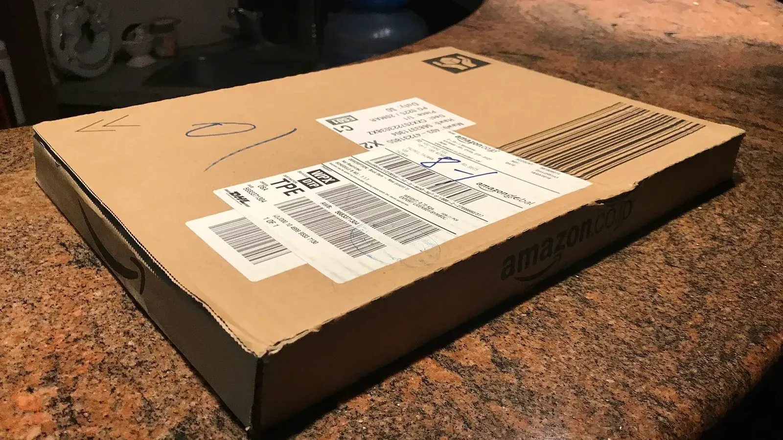 A4 Size Box of Amazon.co.jp 20180320a
