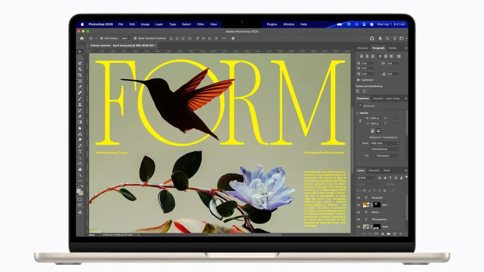 MacBook Air con M5 muestra una pantalla de Adobe Photoshop.