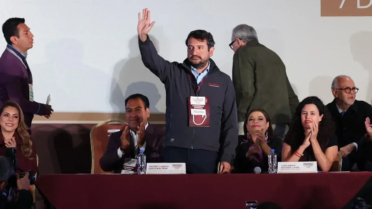 Andy Manuel López Beltrán se registra como aspirante a diputado en Tabasco