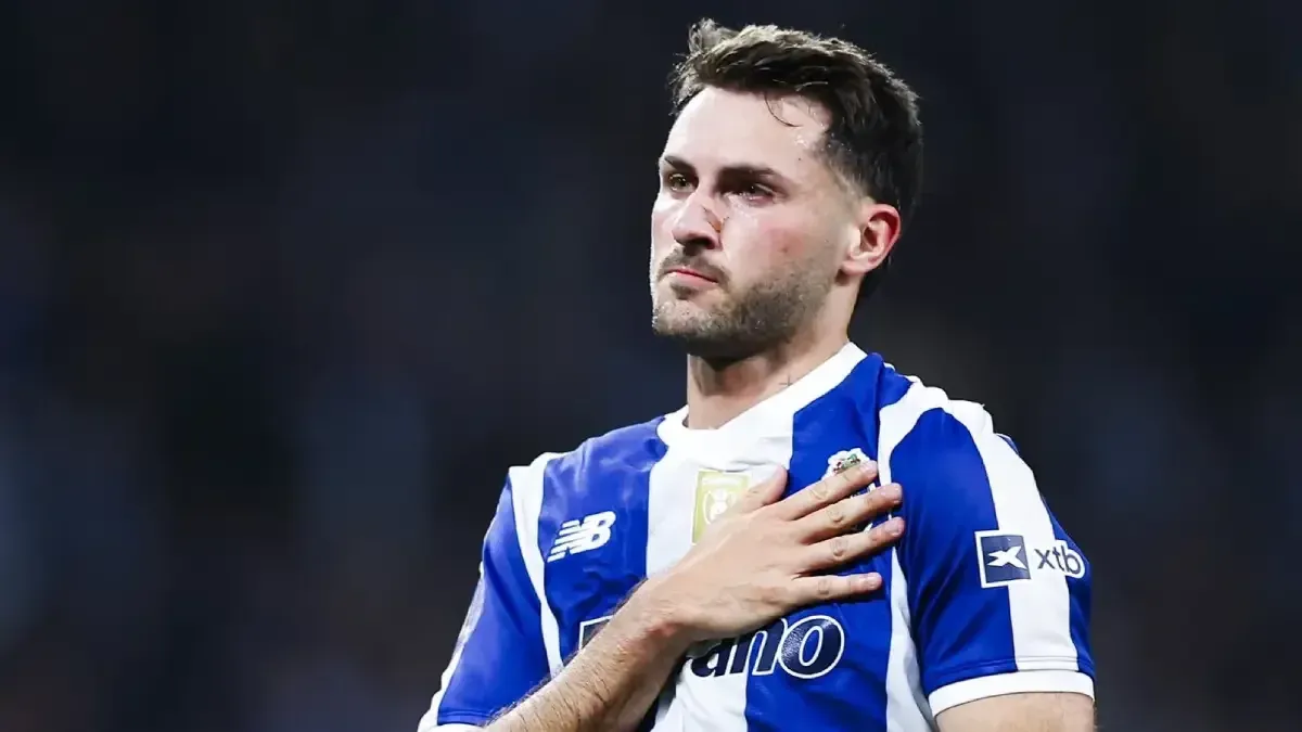 Con gol de Santi Giménez el Porto llega a las semifinales de la Copa de Portugal
