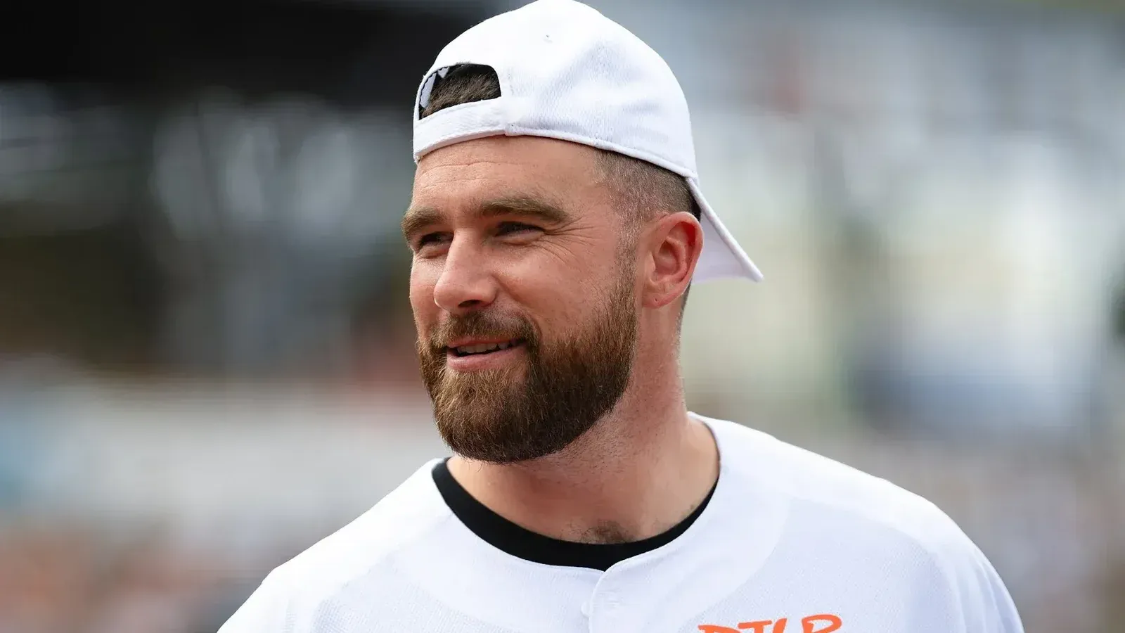 Travis Kelce (53790185007)