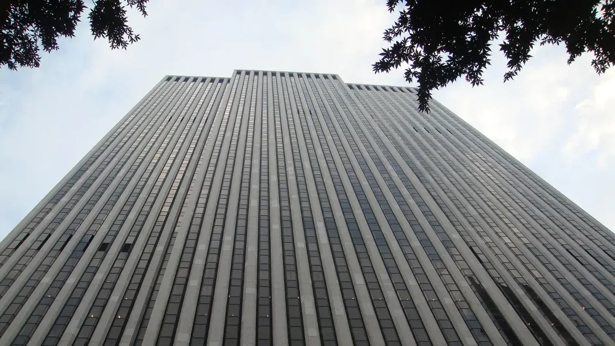 Edificio 767 Quinta Avenida, muy alto