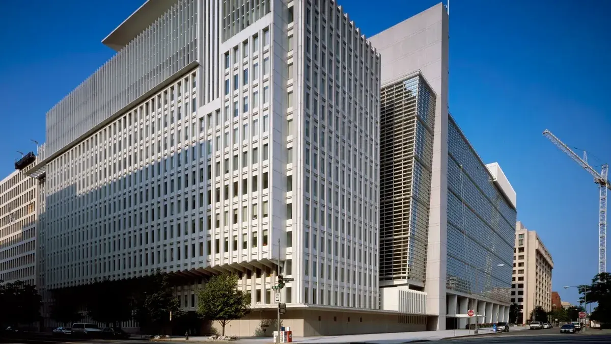 Title: Headquarters building of the International Monetary fund, Washington, D.C Physical description: 1 transparency : color ; 4 x 5 in.