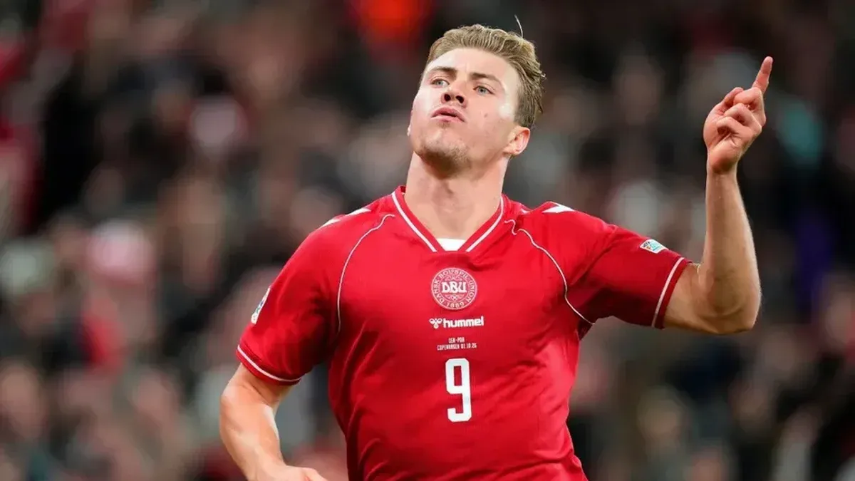 ¿Homenaje o Burla? Højlund festeja como Cristiano Ronaldo al meter gol ante Portugal