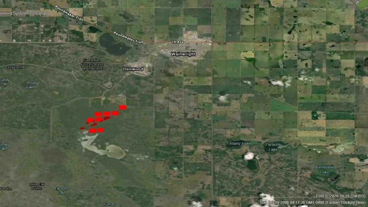 La NASA firma la imagen del fuego de CFB Wainwright