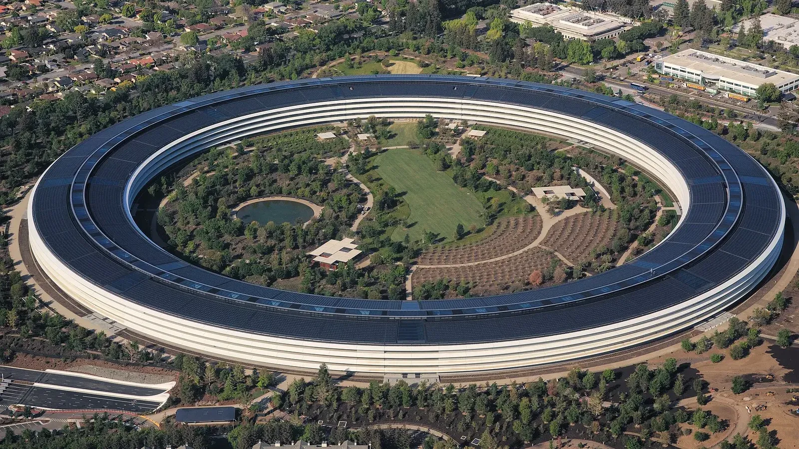 Aerial view of Apple Park, the corporate headquarters of Apple Inc., located in Cupertino, California.