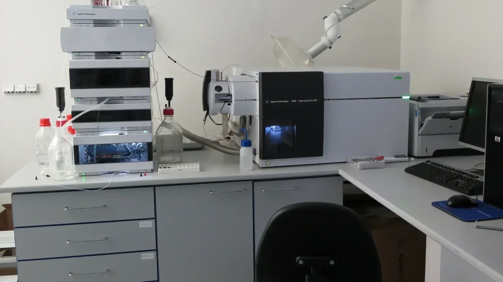 Liquid chromatograph with mass spectrometer used primarily for the determination of mycotoxins and plant toxins in foodstuffs, in CAFIA laboratory, Czech Republic