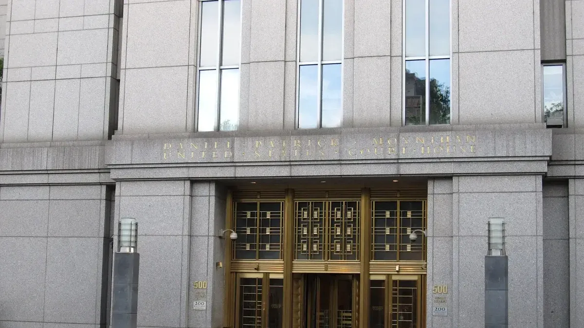 El Palacio de Justicia de los Estados Unidos Daniel Patrick Moynihan es un palacio de justicia en Manhattan.