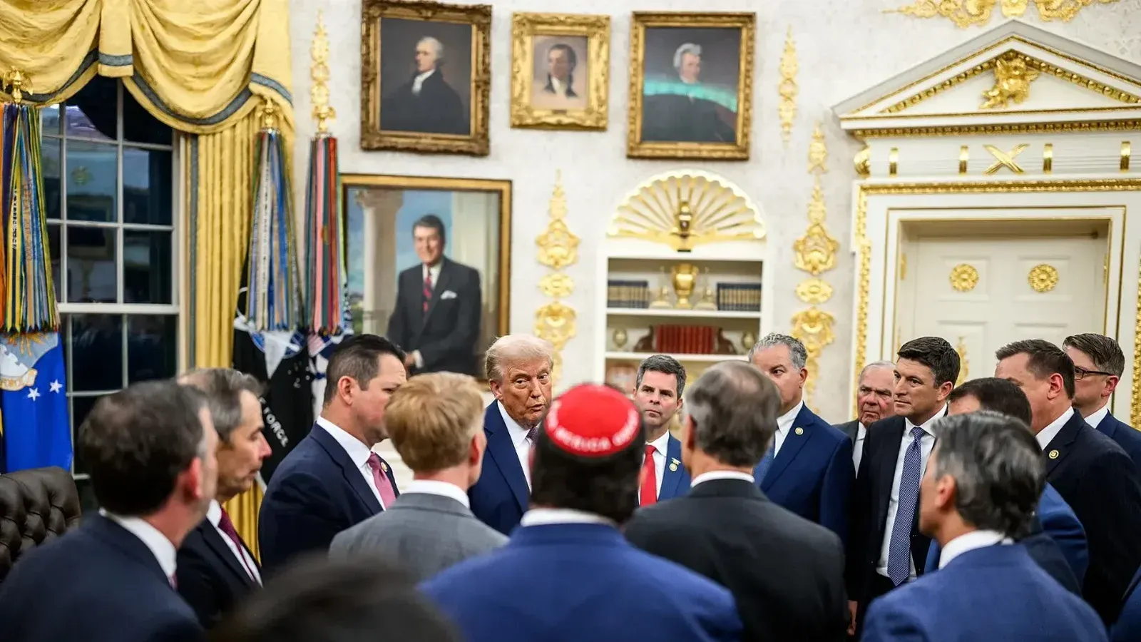 President Donald Trump hosts a dinner in the newly renovated White House Rose Garden, Friday, September 5, 2025.
