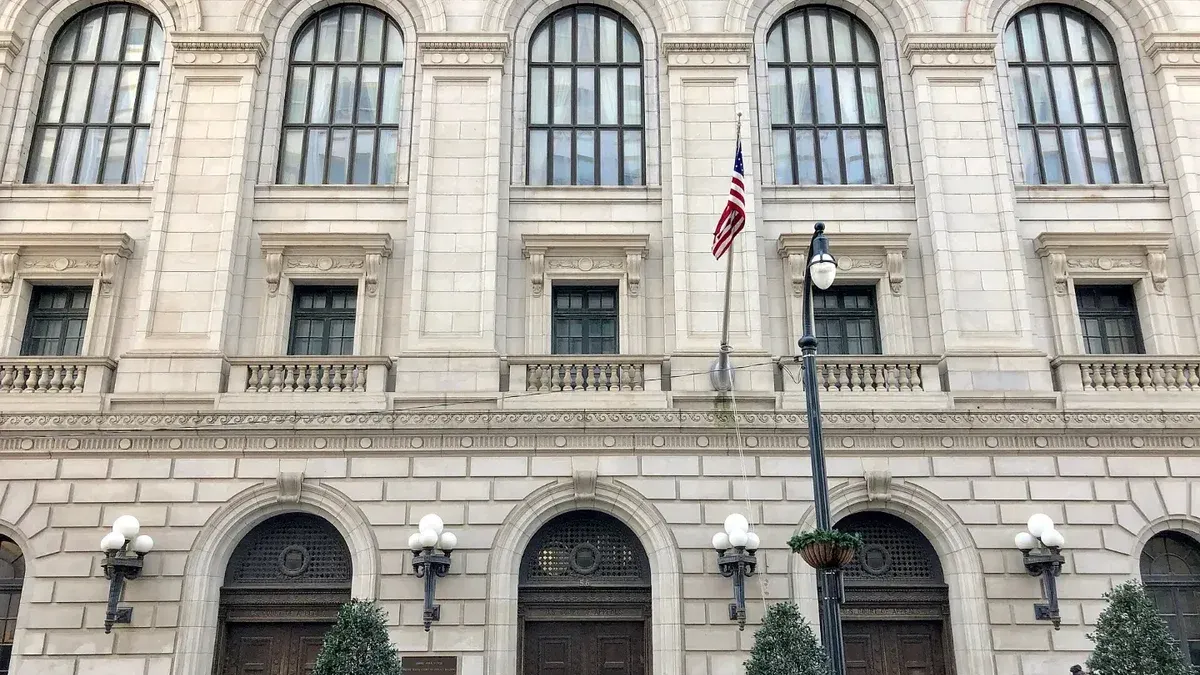 Elbert P. Tuttle Edificio del Tribunal de Apelaciones de los Estados Unidos, Atlanta, GA (32532485827)