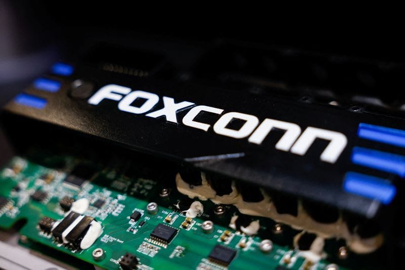 Foxconn supera expectativas: Ganancias suben 19% impulsadas por el boom de servidores de IA imagen del post