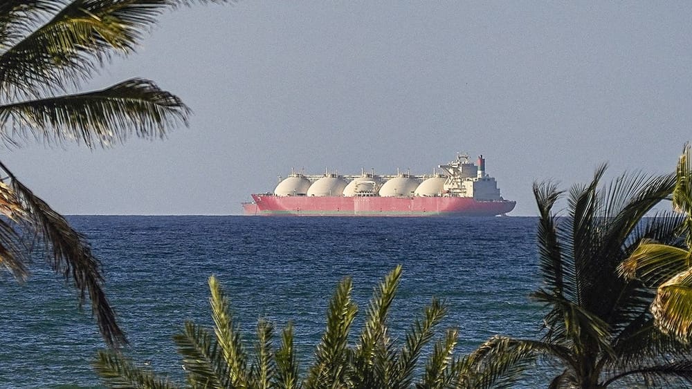 Moody’s advierte: Gigantes de Asia negociarían con Irán ante el desabasto masivo de crudo en Ormuz imagen del post