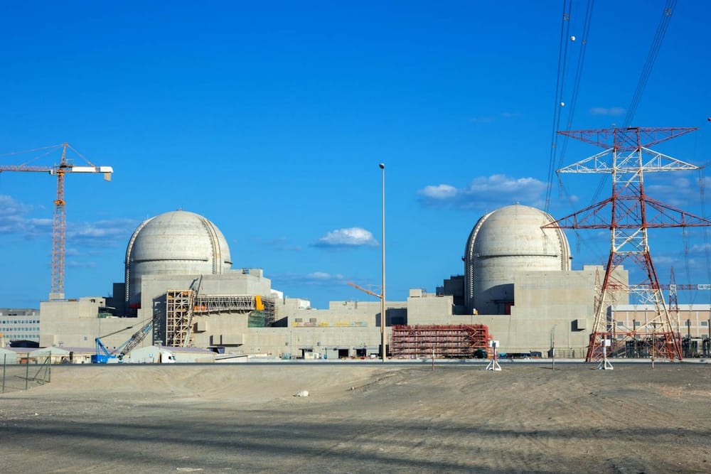 Petróleo roza los 110 dólares: El bloqueo en Ormuz y un ataque nuclear en Emiratos Árabes sacuden los mercados globales imagen del post