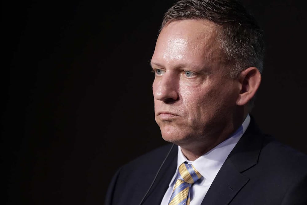 Una filtración expone Dialog, la sociedad secreta de Peter Thiel: más de 200 nombres del poder al descubierto imagen del post
